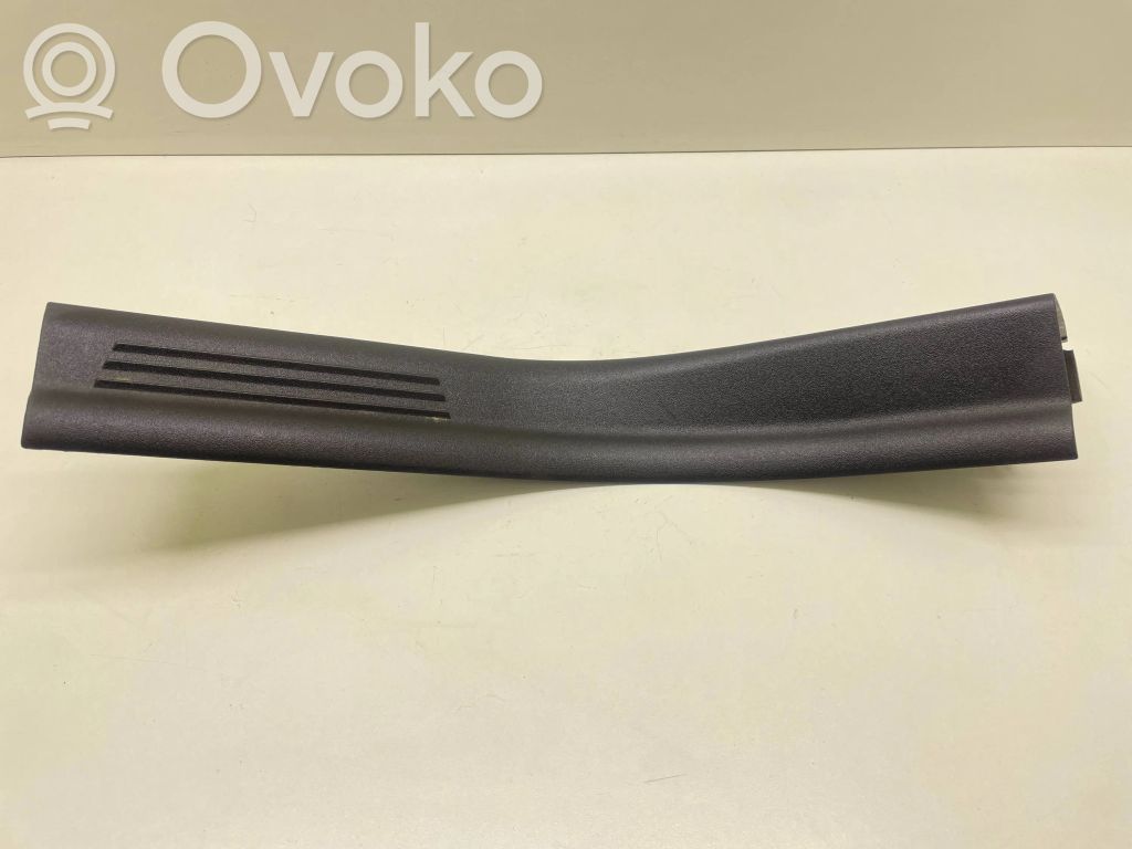 Volvo V50 Listwa progowa tylna 