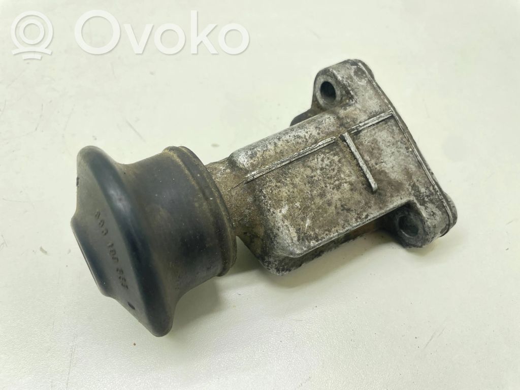 Audi 80 90 S2 B4 Engine mount bracket 