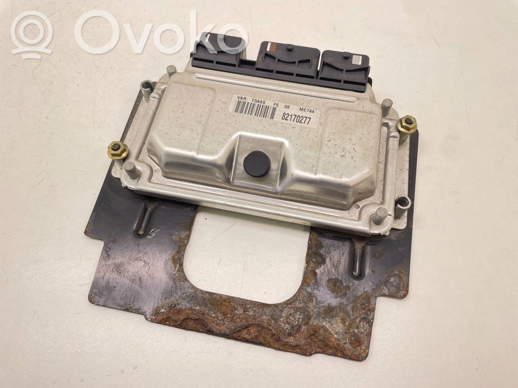 Engine control unit/module   9643840680,0261207474