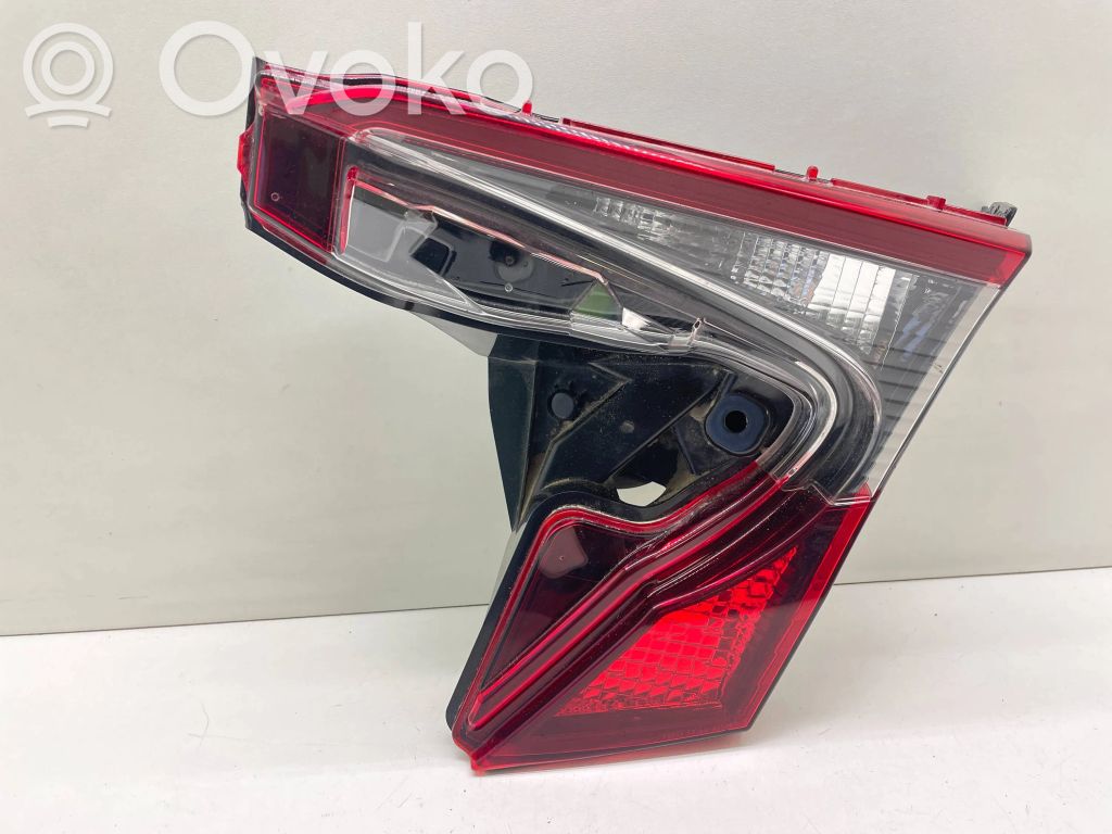 Toyota C-HR I Lampy tylnej klapy bagażnika 