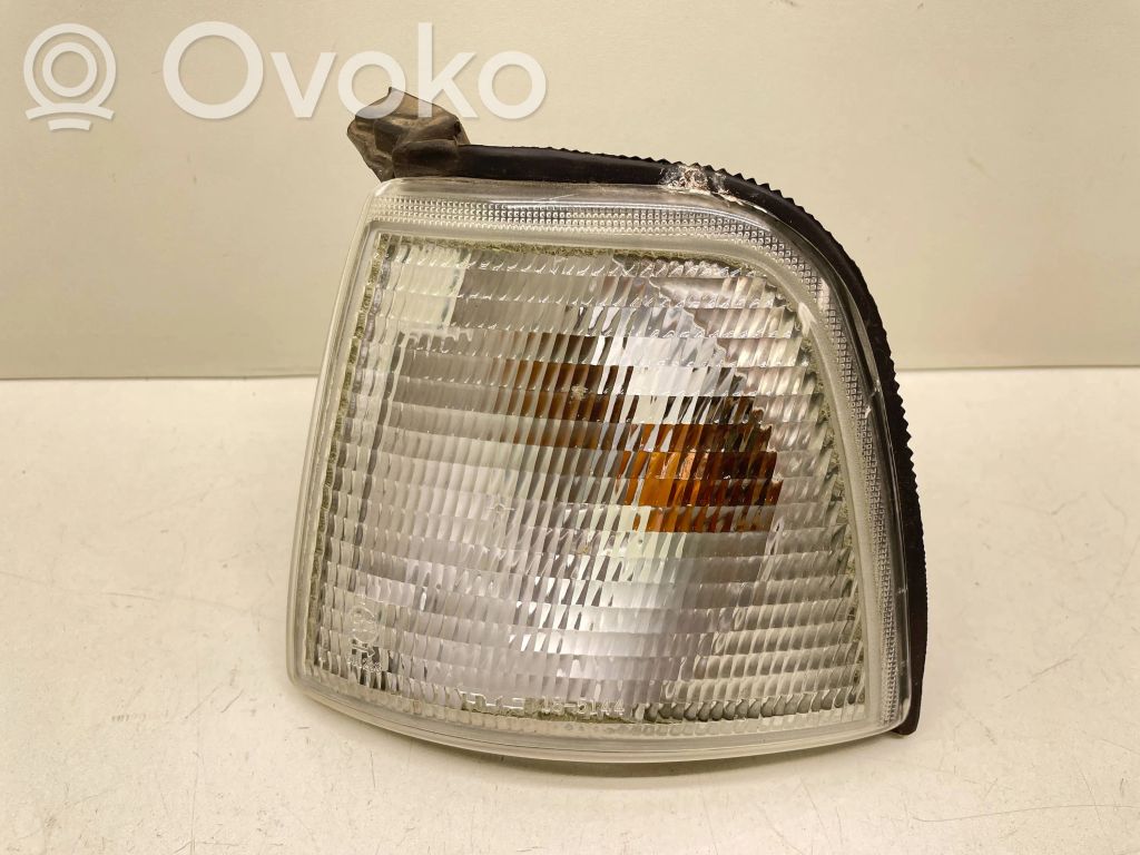 Audi 80 90 S2 B4 Front indicator light 