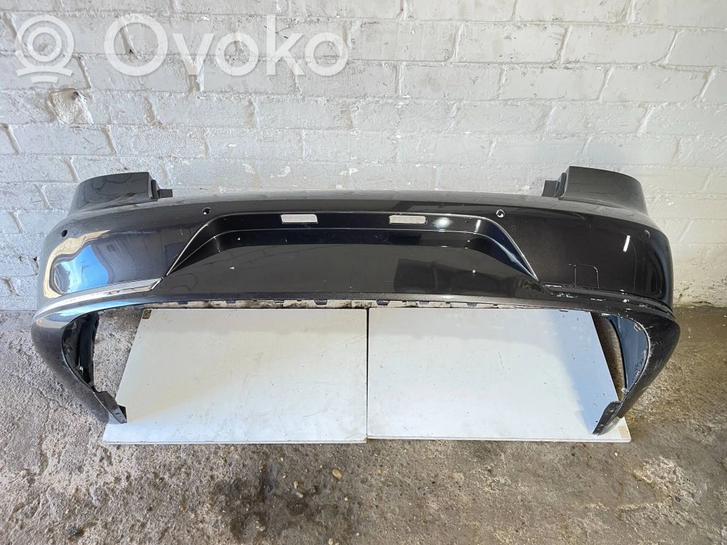 Volkswagen PASSAT B7 Parachoques 