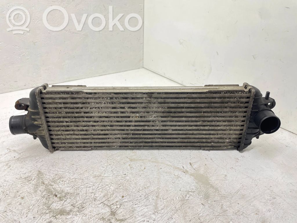 Opel Vivaro Interkūlerio radiatorius 