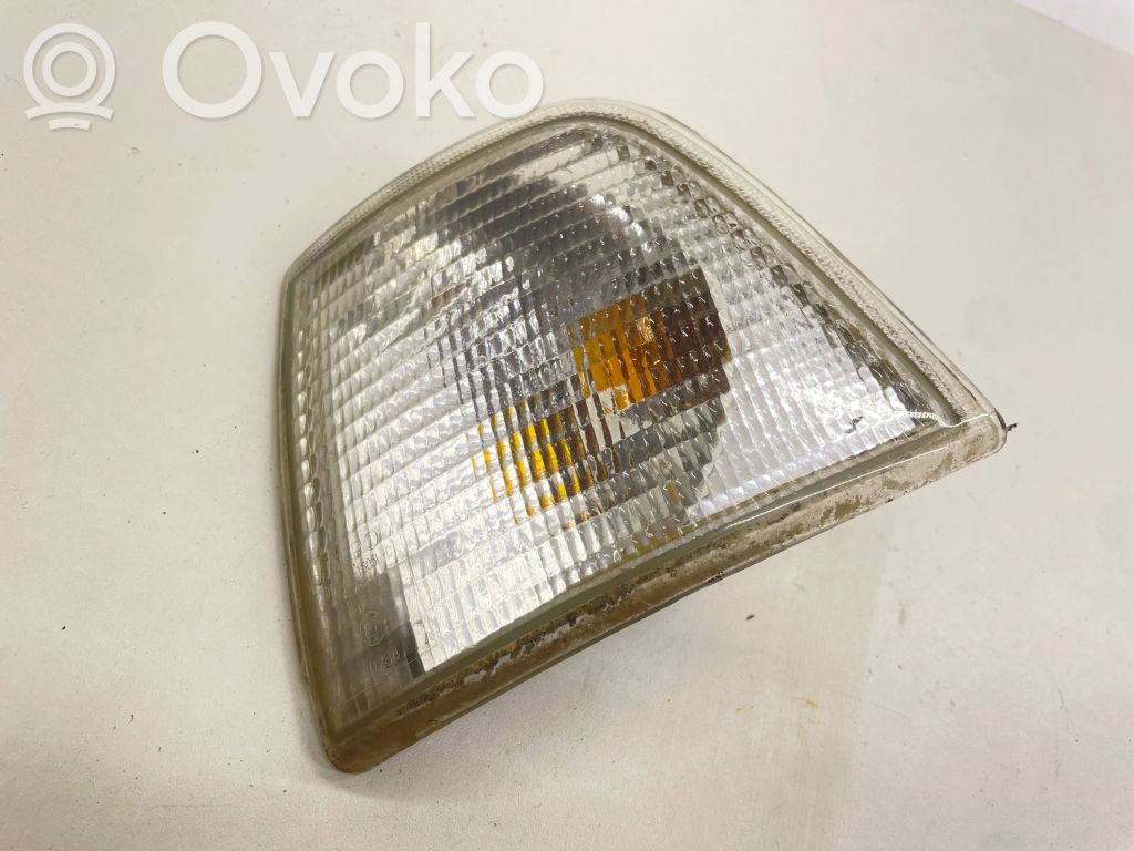 Audi 80 90 B3 Front indicator light 