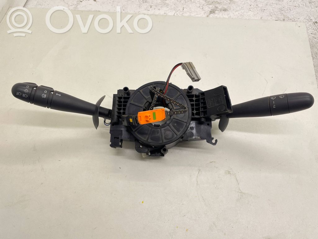 Opel Vivaro Interruptor/palanca de limpiador de luz de giro 