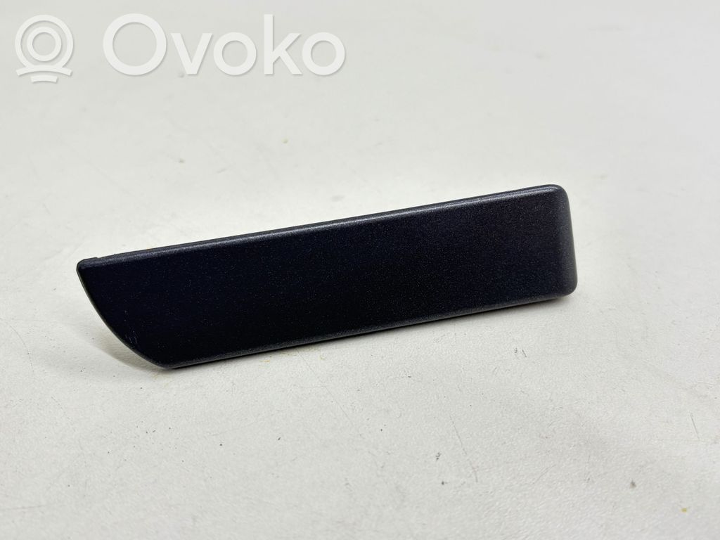 Volkswagen Jetta V Ramka schowka deski rozdzielczej 