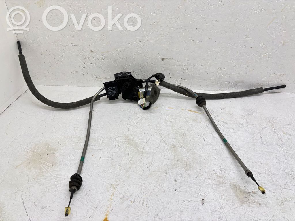 Audi A8 S8 D3 4E Rear door curtain motor 