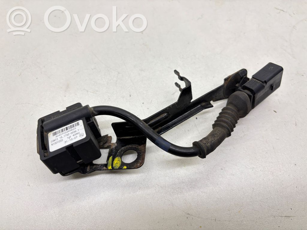 Audi A8 S8 D3 4E Acceleration sensor 