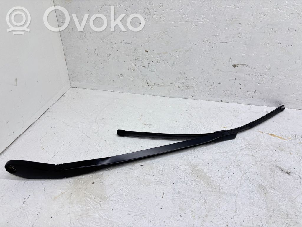Audi A8 S8 D3 4E Front wiper blade arm 