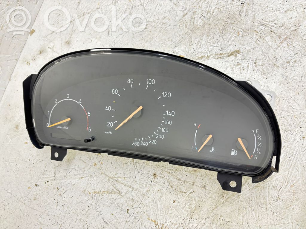 Saab 9-5 Speedometer (instrument cluster) 