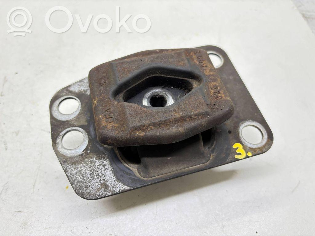 Saab 9-5 Engine mount bracket 