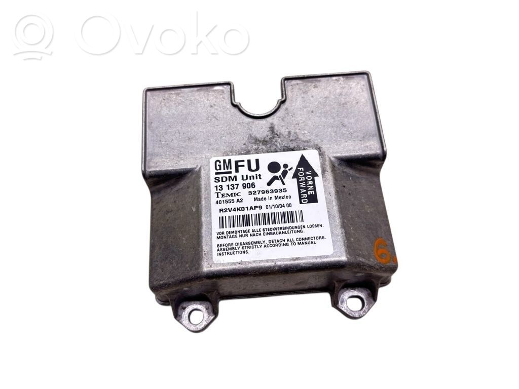 Opel Astra H Airbag control unit/module 