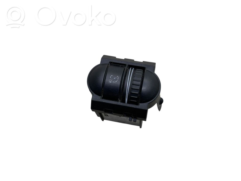 Volkswagen Golf V Panel lighting control switch 