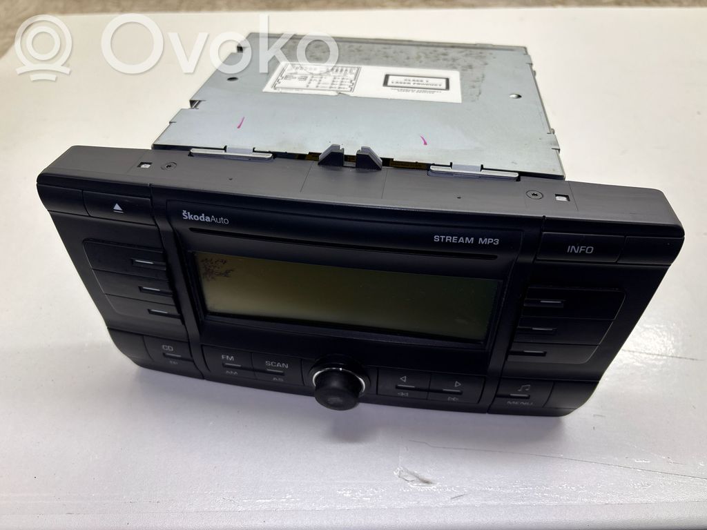 Skoda Octavia Mk2 (1Z) Unité principale radio / CD / DVD / GPS 