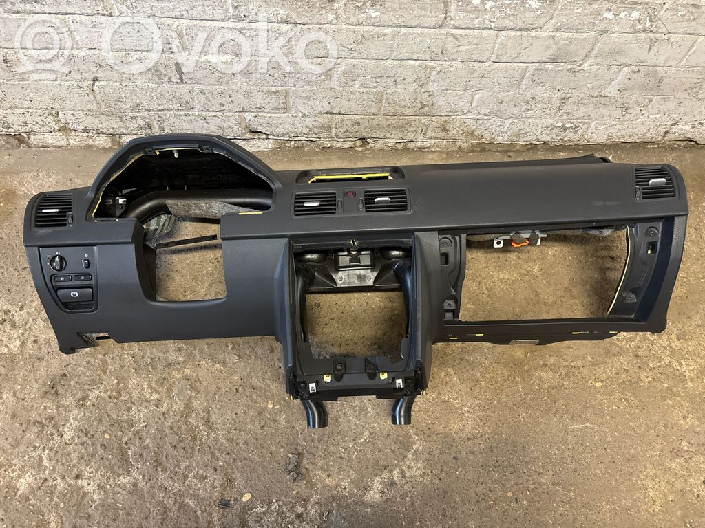 Volvo XC90 Панель 