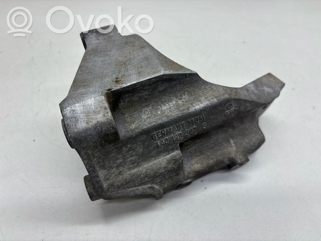 Audi 100 S4 C4 Engine mounting bracket 