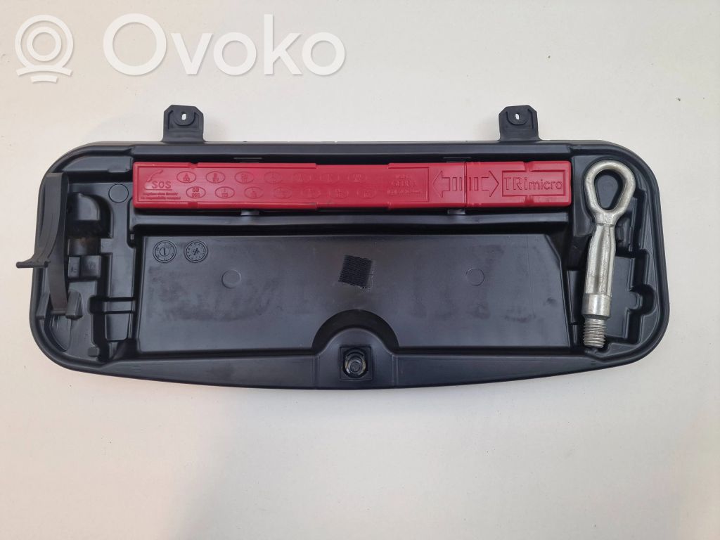 BMW 5 F10 F11 Tool box 