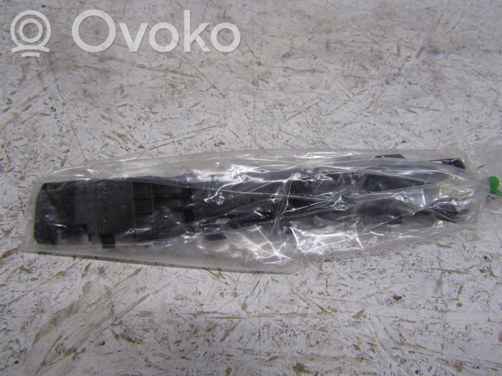 Opel Corsa E Rear bumper mounting bracket 