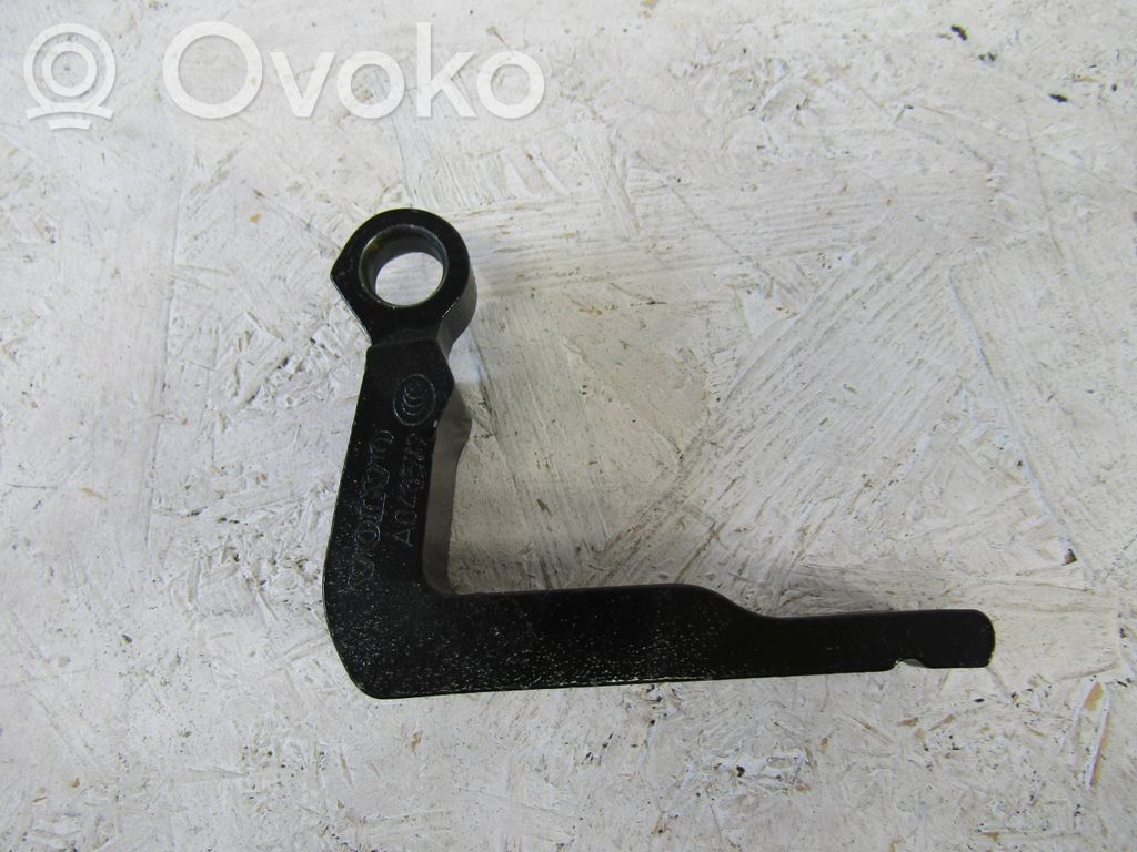 Volvo XC40 Front door upper hinge 