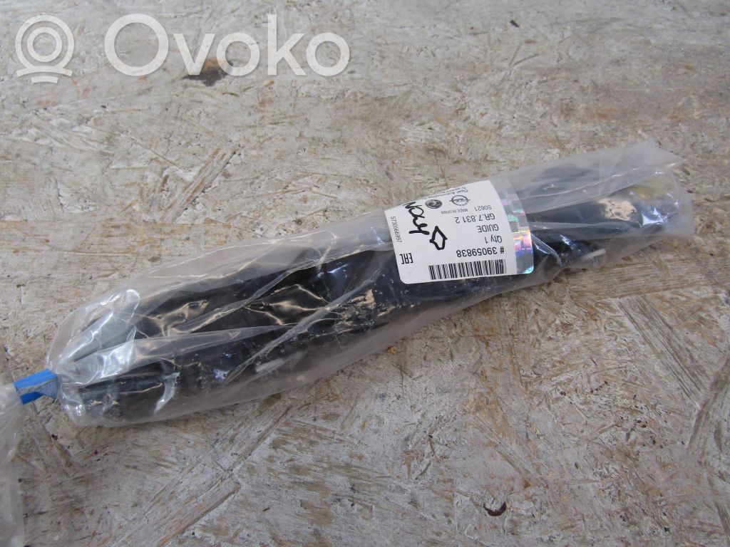 Rear bumper mounting bracket   39059838