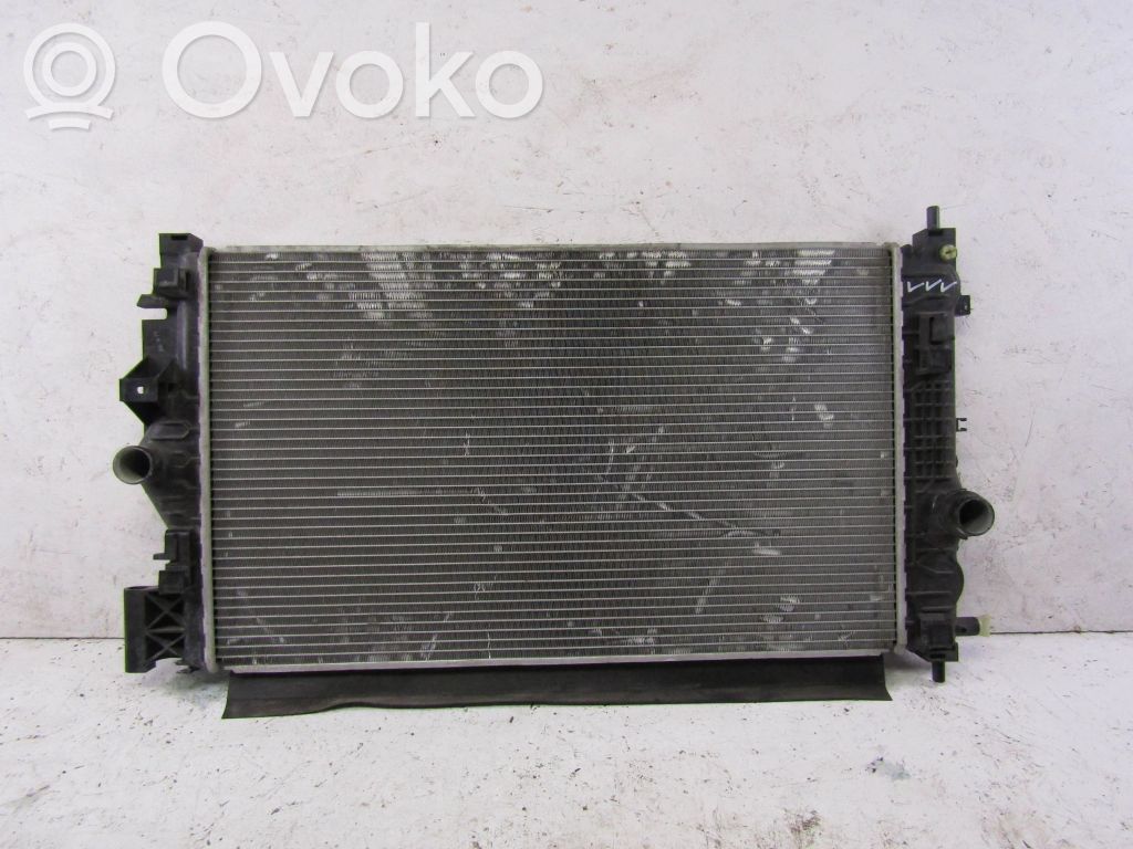 Opel Zafira C Aušinimo skysčio radiatorius 
