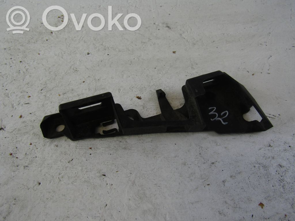Citroen C4 I Front bumper mounting bracket 