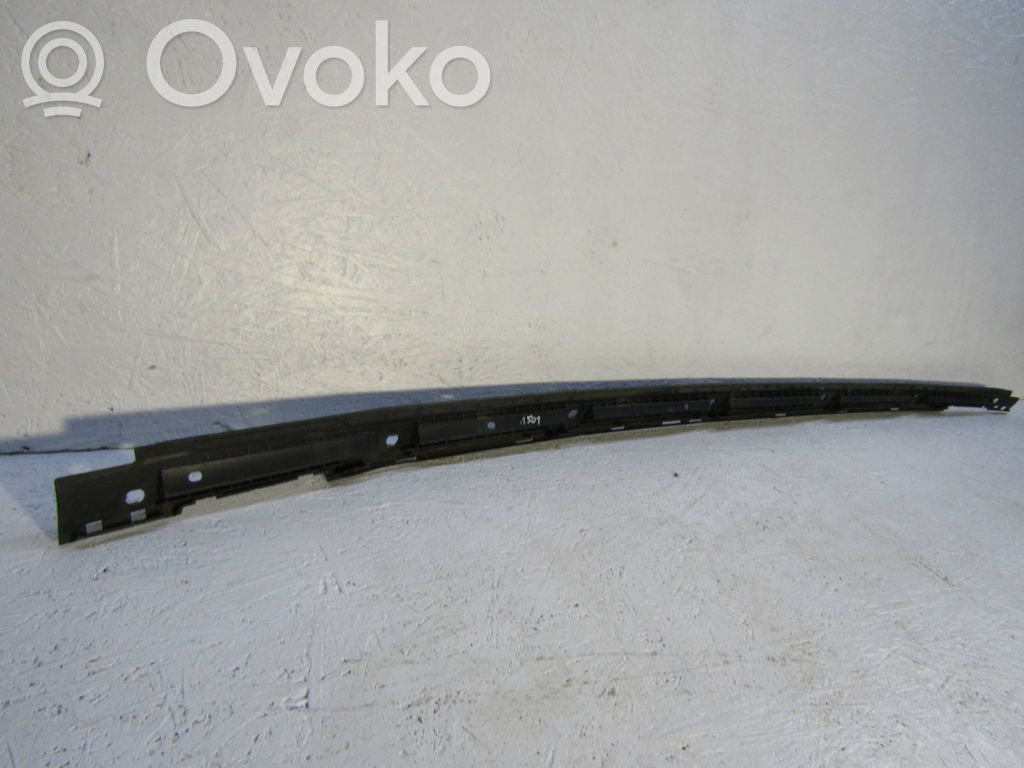 Audi A1 Priekinis slenkstis (kėbulo dalis) 