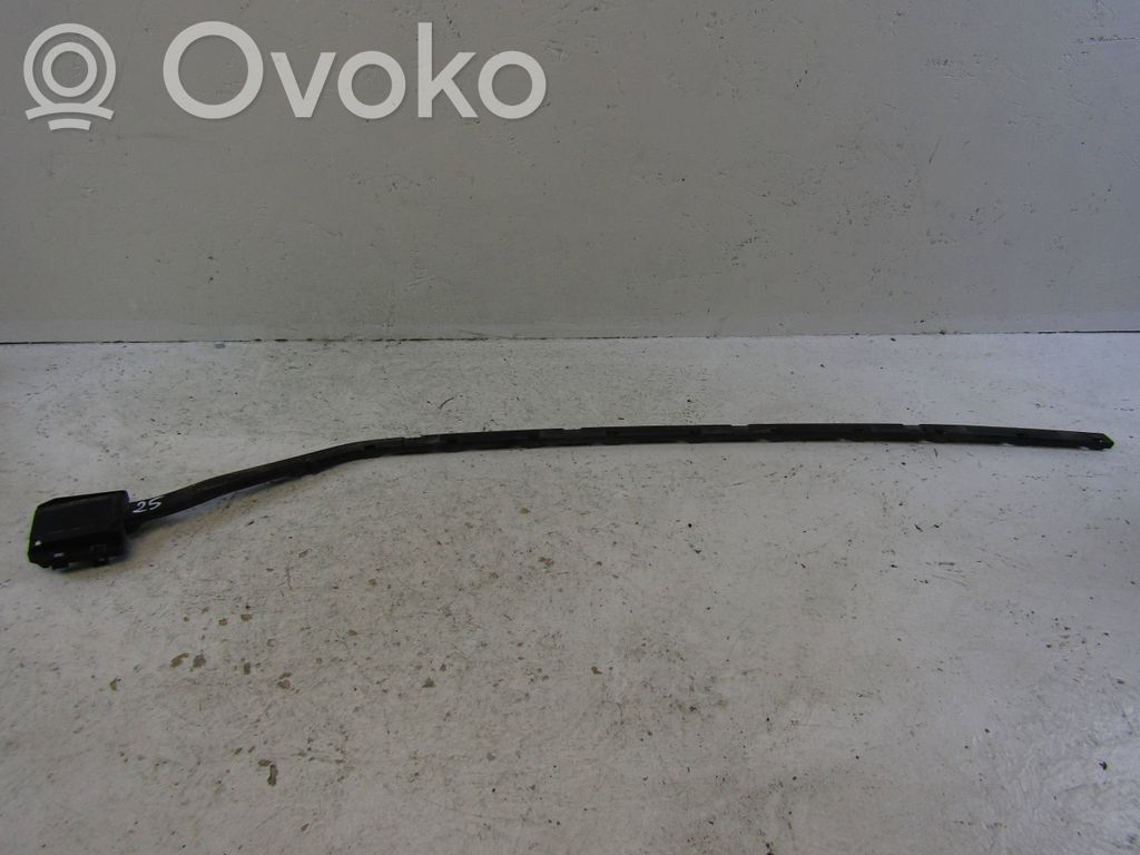 Apatinė bamperio dalis   4KE807900