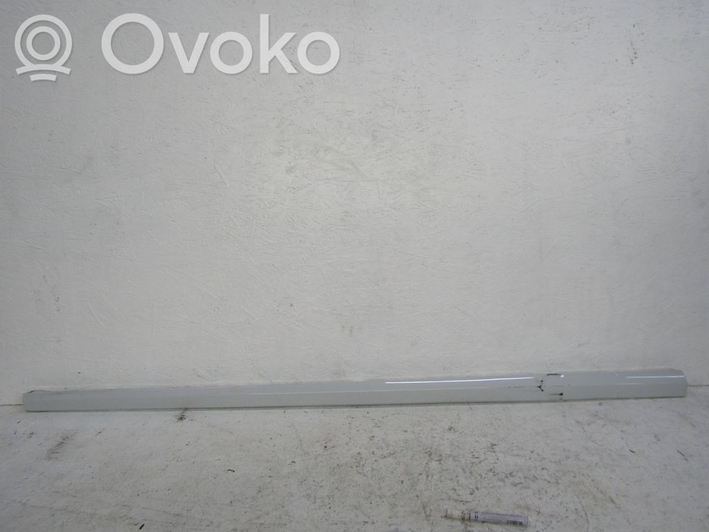 Audi A1 Slenkstis 
