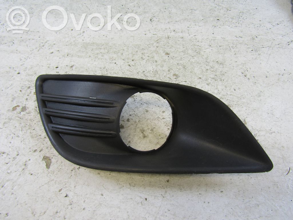 Ford Focus Front fog light trim/grill 