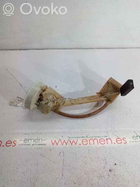 Audi A4 S4 B5 8D Bomba interna de combustible 