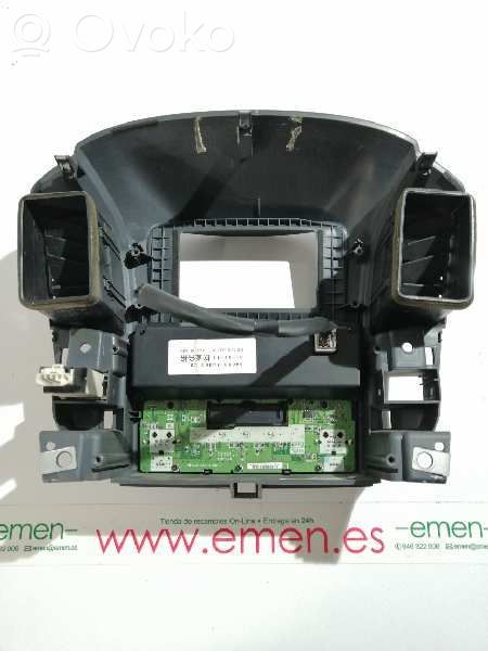 Lexus RX 300 Radio/CD/DVD/GPS head unit 