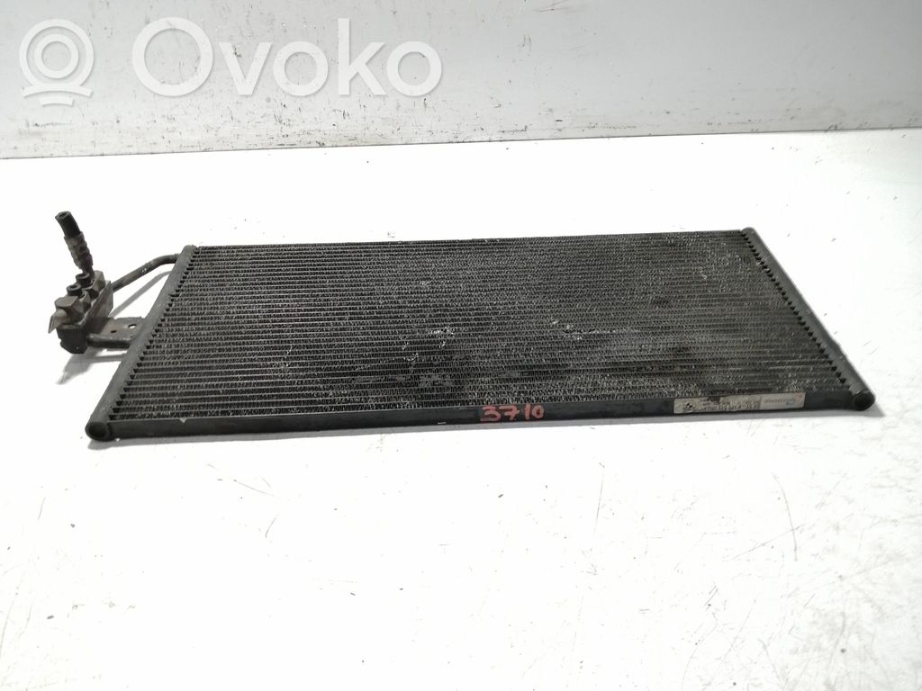 BMW 5 E39 Pečiuko radiatorius 