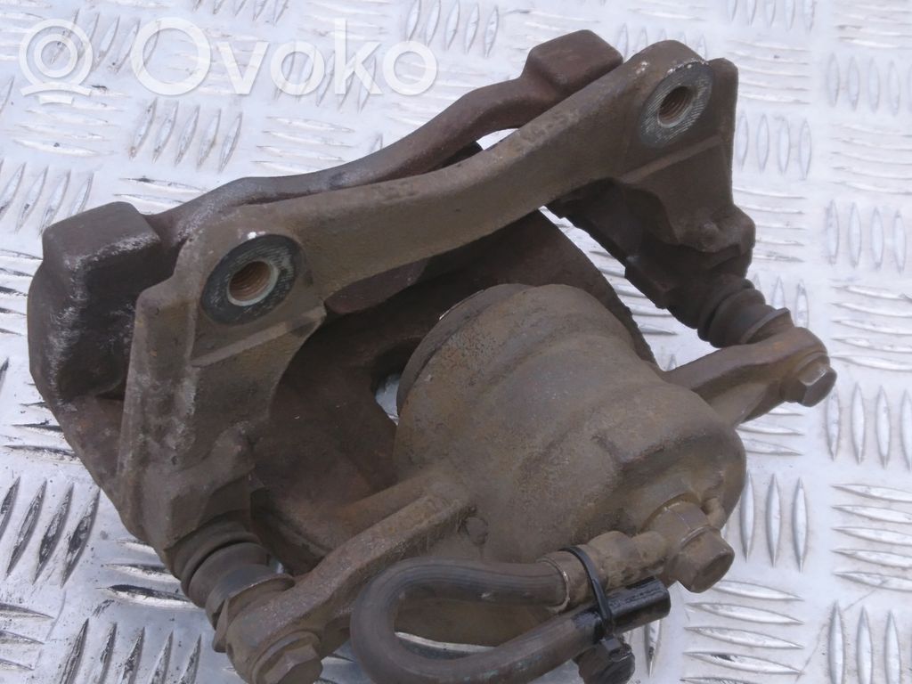 Toyota Corolla Verso AR10 Etujarrusatula 
