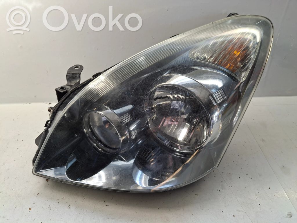 Toyota Corolla Verso AR10 Headlight/headlamp 