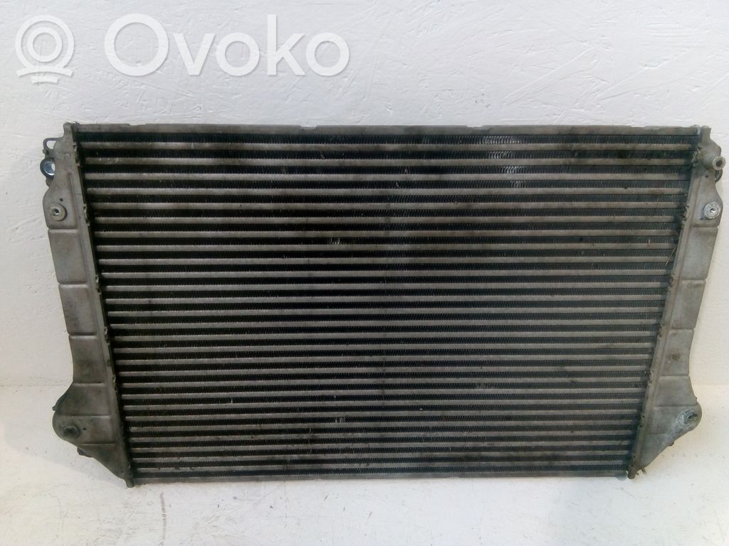 Toyota Avensis T250 Interkūlerio radiatorius 