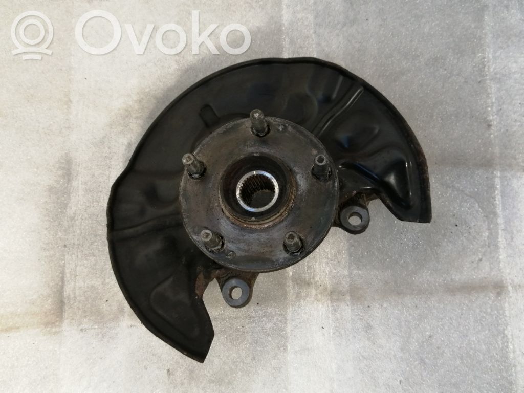Toyota Corolla Verso AR10 Priekinė stebulė 