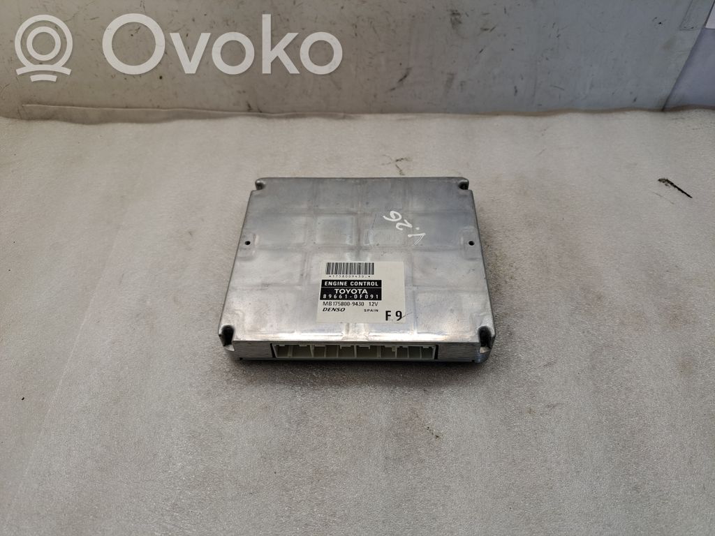 Toyota Corolla Verso AR10 Engine control unit/module 