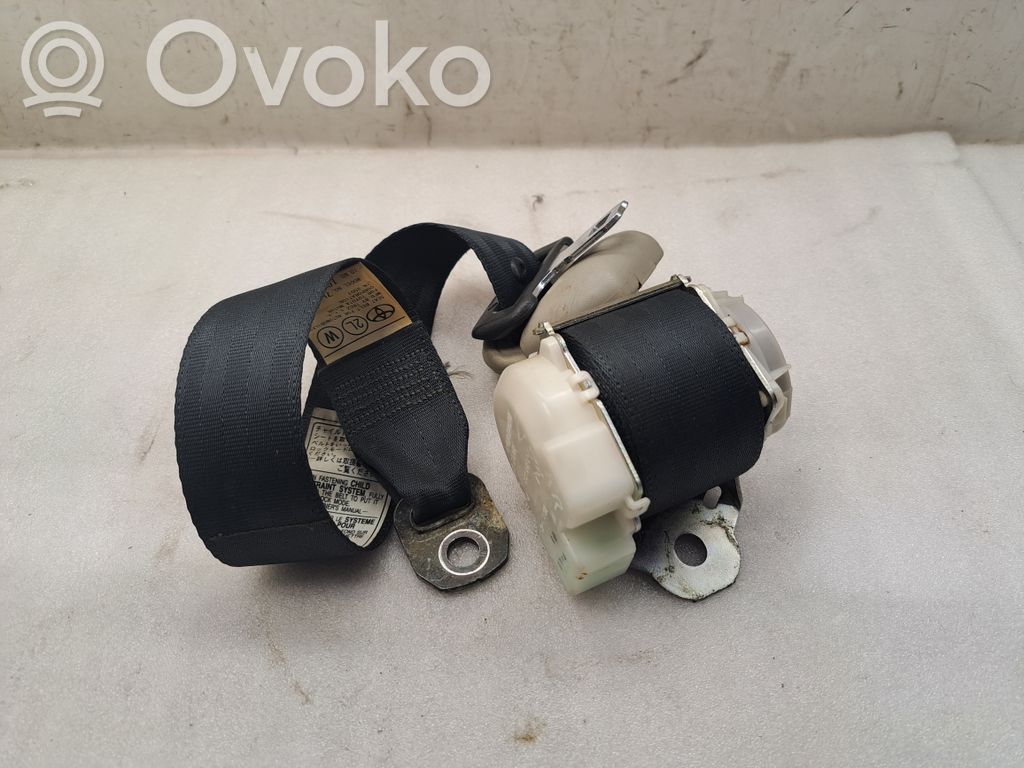 Toyota Corolla Verso AR10 Cinturón trasero 