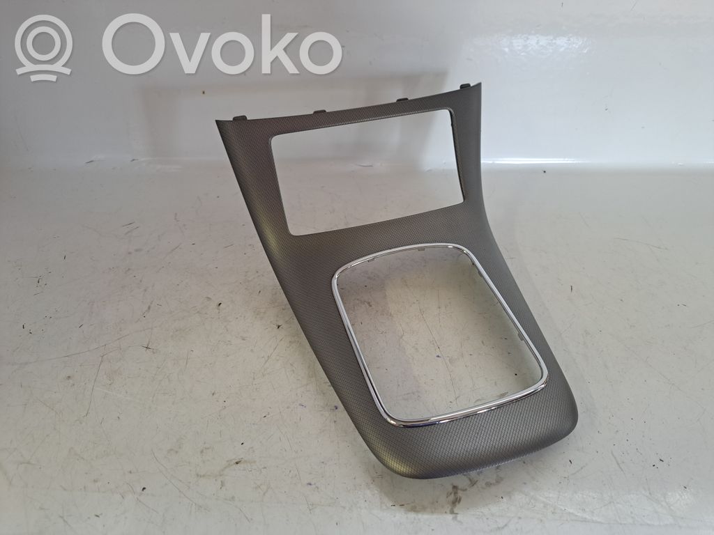 Toyota Avensis T250 Verkleidung Schalthebel (Kunststoff) 