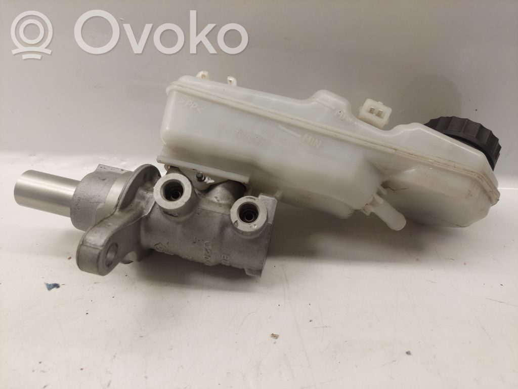 Toyota Avensis T270 Pagrindinis stabdžių cilindriukas 