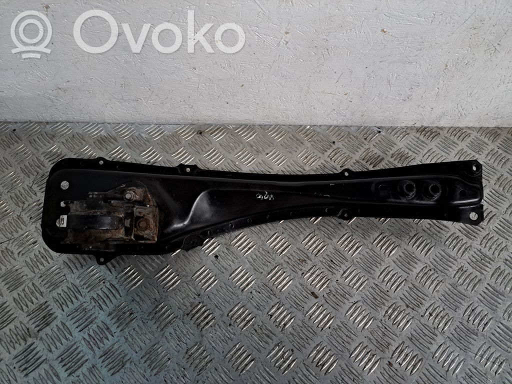 Toyota Corolla Verso AR10 Front subframe 