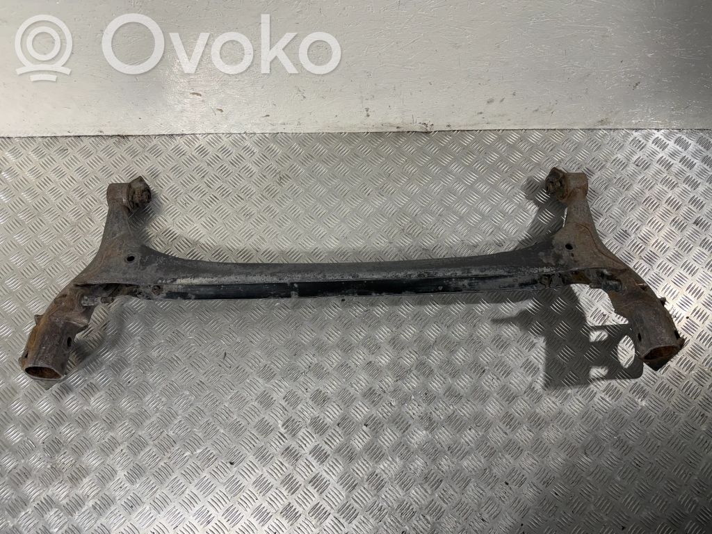 Toyota Corolla Verso AR10 Eje trasero 