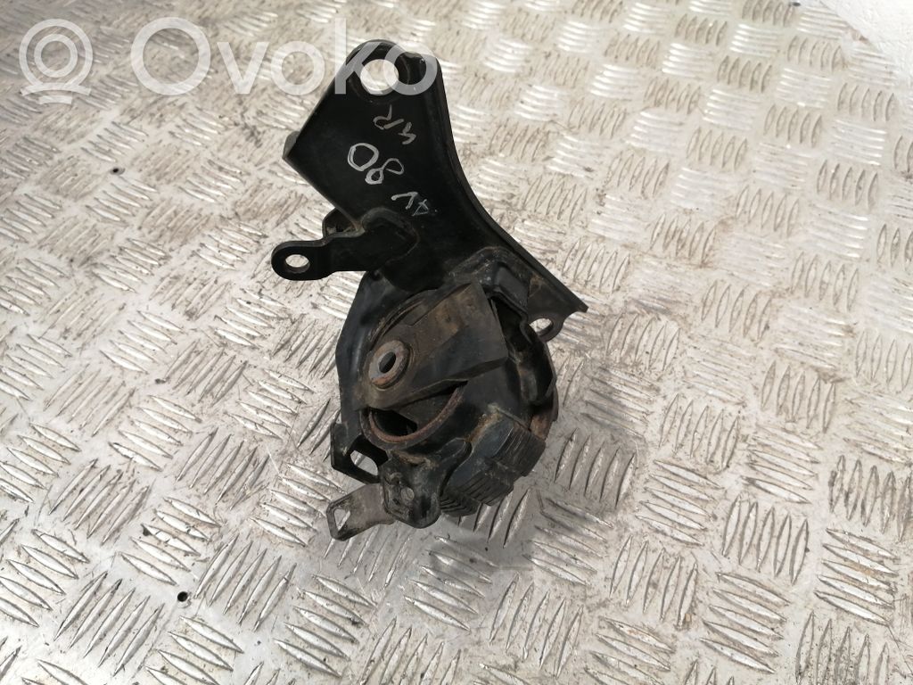 Toyota Avensis T250 Engine mount bracket 