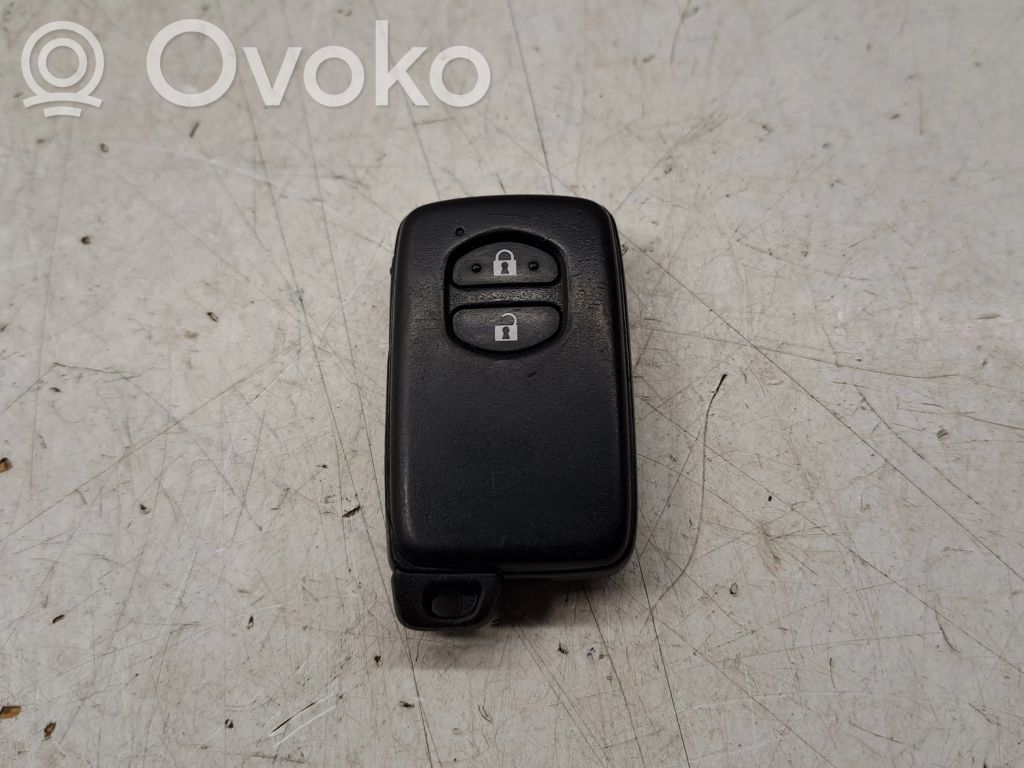 Toyota Verso Klucz / Karta zapłonu 