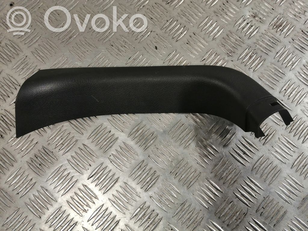 Toyota Verso Tailgate trim 