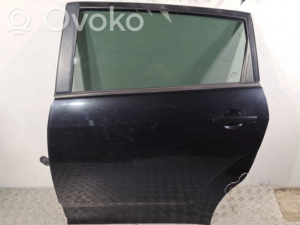 Toyota Corolla Verso AR10 Puerta trasera 