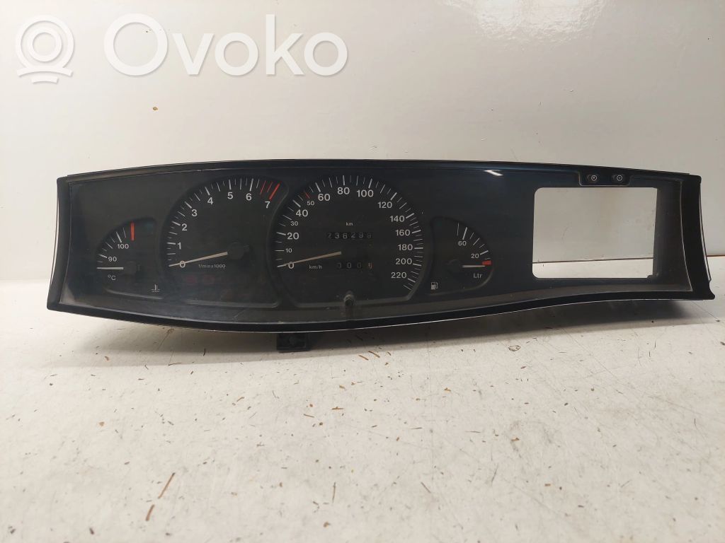 Opel Omega B1 Spidometrs (instrumentu panelī) 
