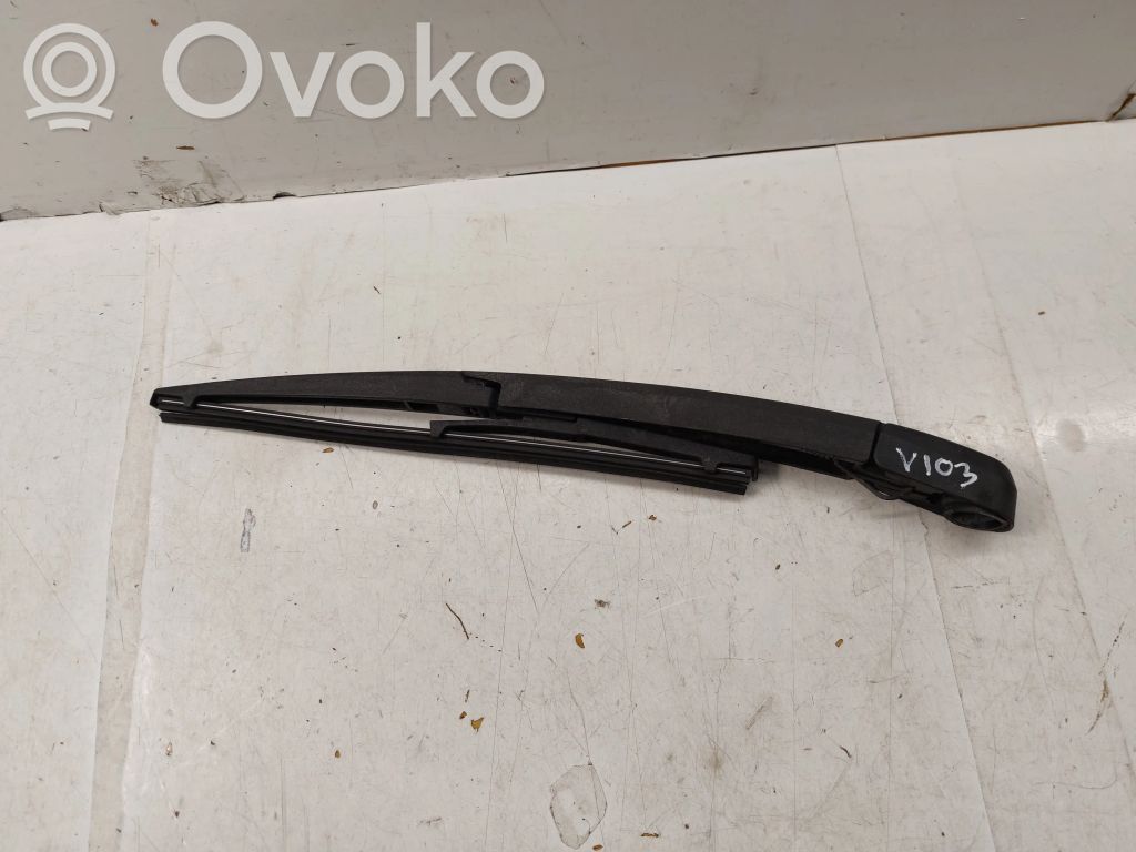 Toyota Corolla Verso AR10 Ramię wycieraczki szyby tylnej 