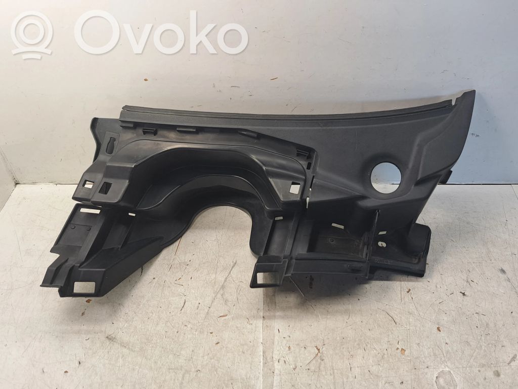 Toyota Auris 150 Windshield trim 